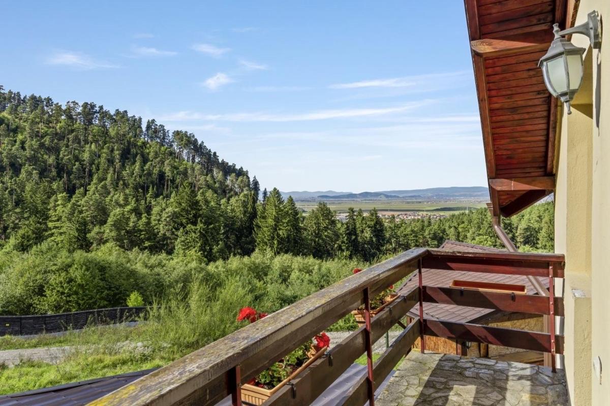 Săcele Casa Georgeaヴィラ エクステリア 写真