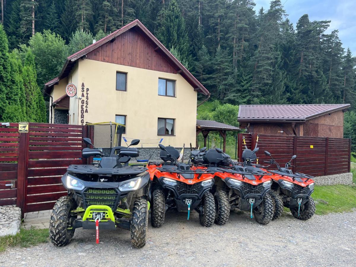 Săcele Casa Georgeaヴィラ エクステリア 写真
