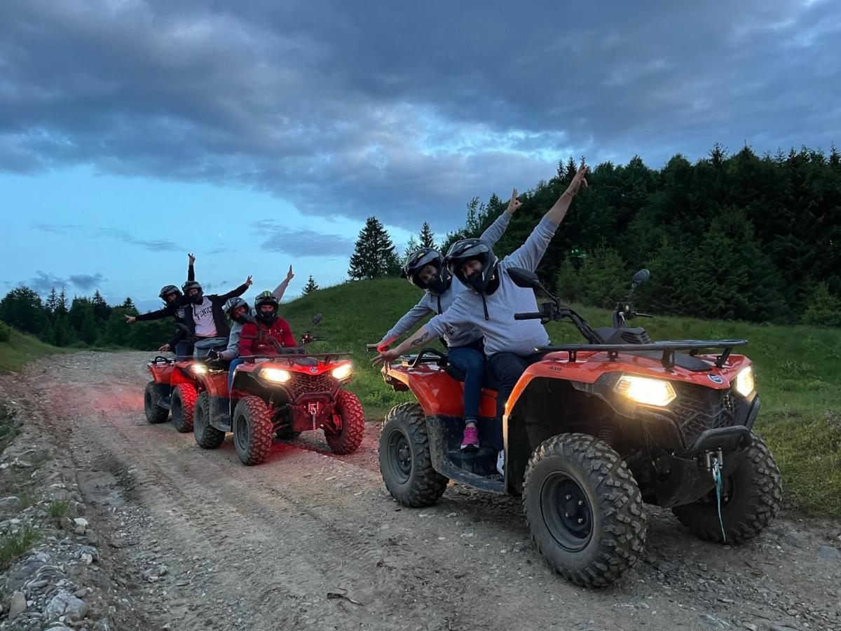 Săcele Casa Georgeaヴィラ エクステリア 写真