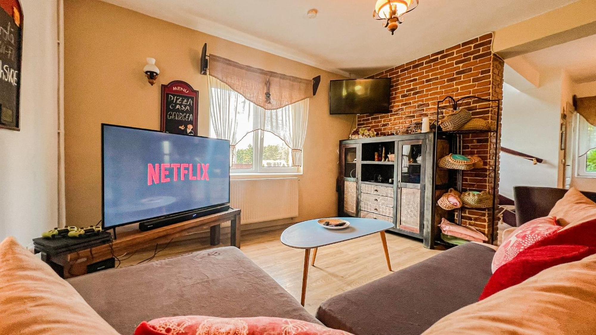 Săcele Casa Georgeaヴィラ エクステリア 写真