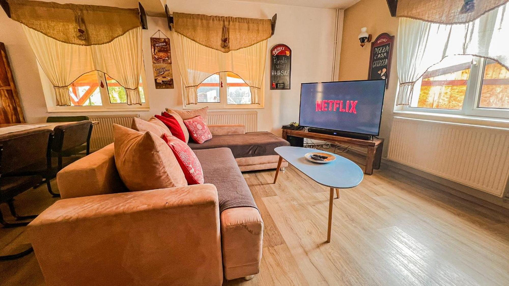 Săcele Casa Georgeaヴィラ エクステリア 写真